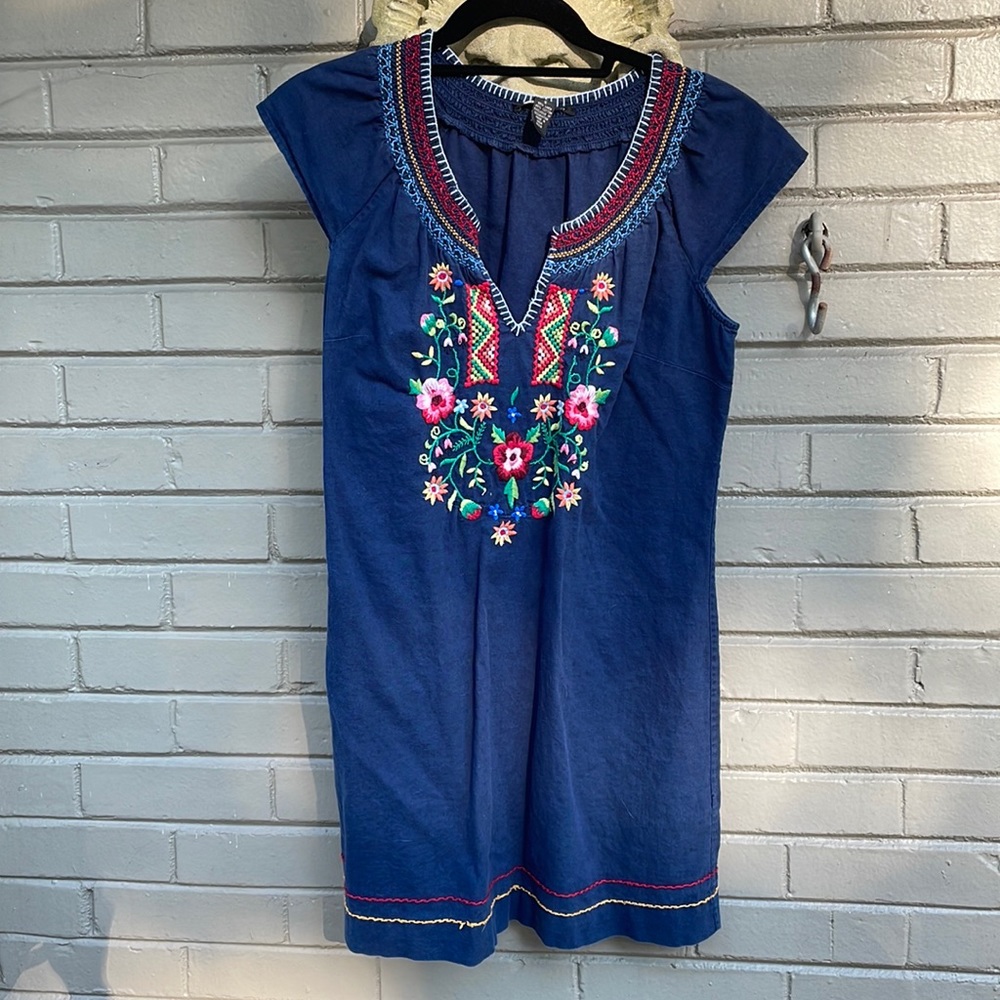 Lucky Brand summer dress with embroidery size small
